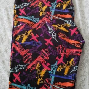 Lularoe airplane leggings